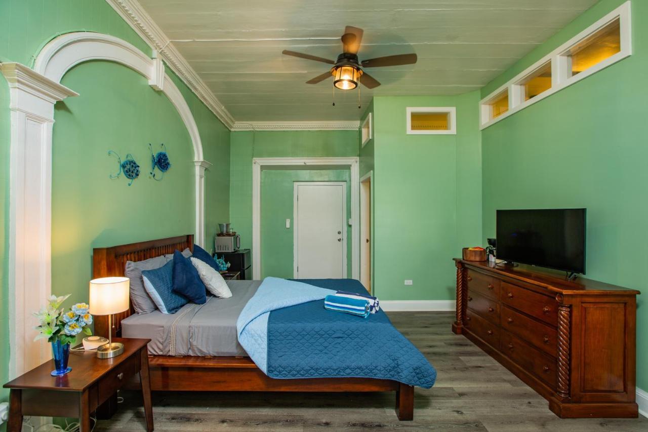 Hotel Victoria House Frederiksted Exteriér fotografie