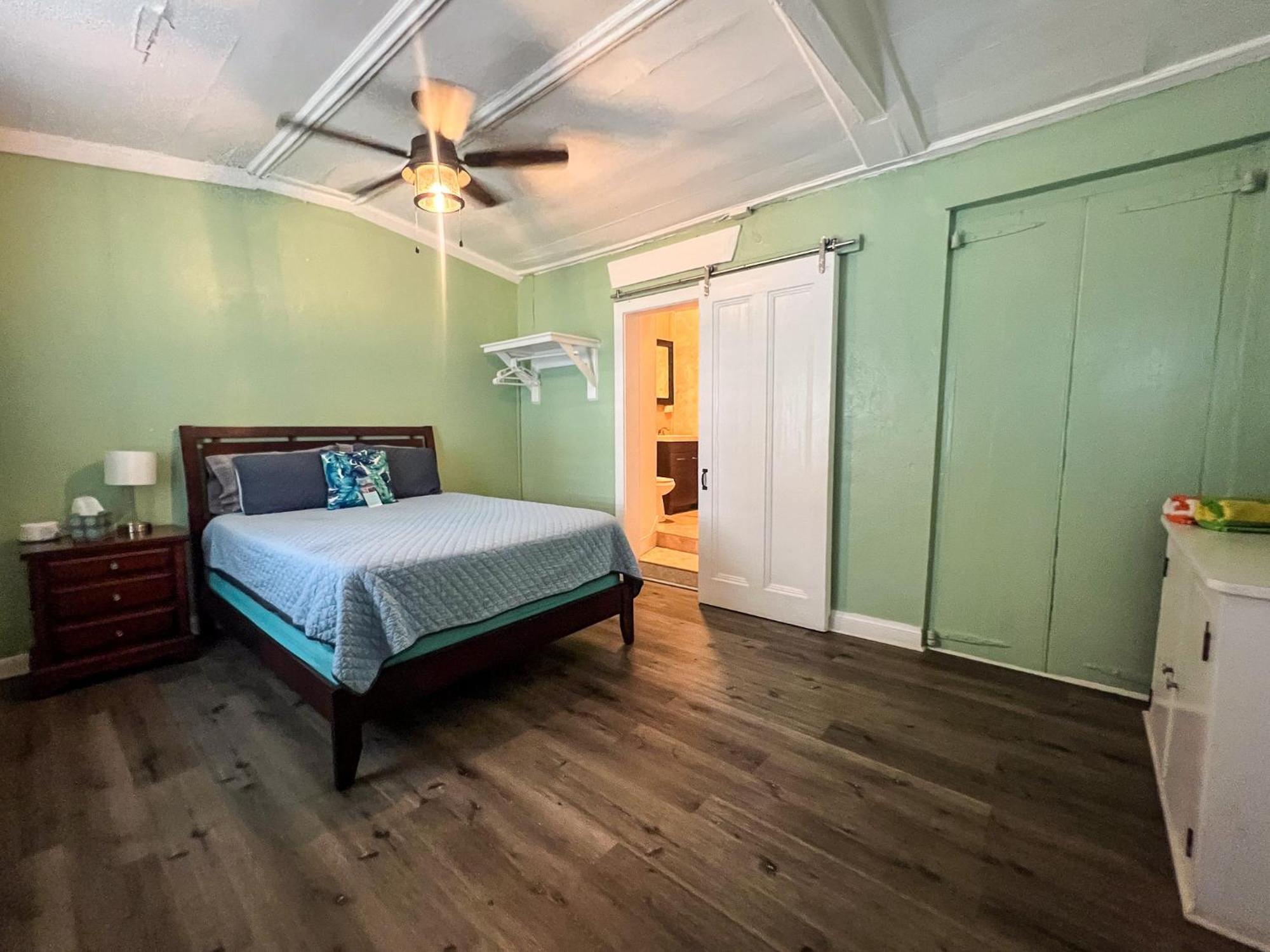 Hotel Victoria House Frederiksted Exteriér fotografie
