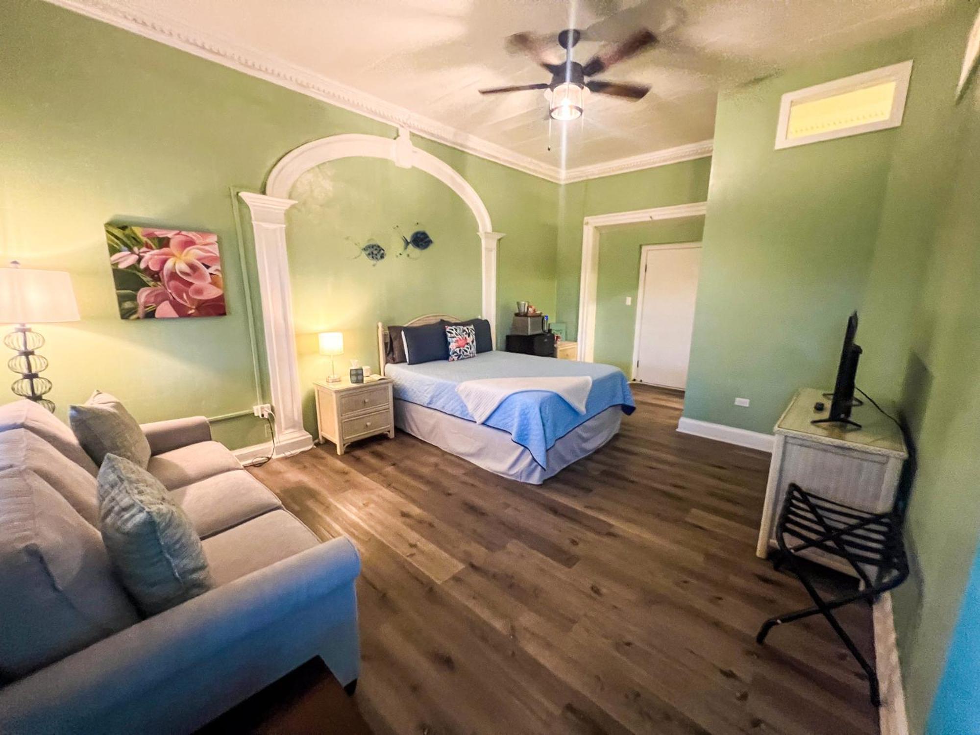Hotel Victoria House Frederiksted Exteriér fotografie